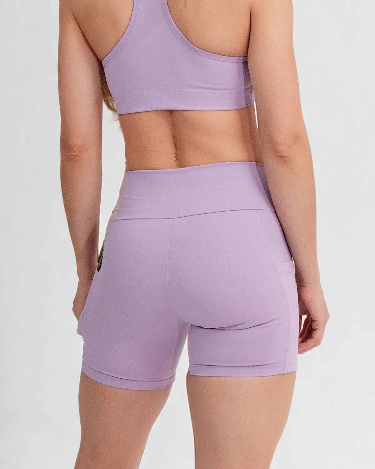 Short Licrado con Bolsillos