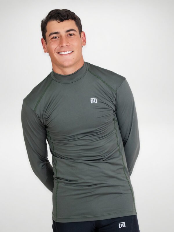 Buzo licrado cuello alto multideportes