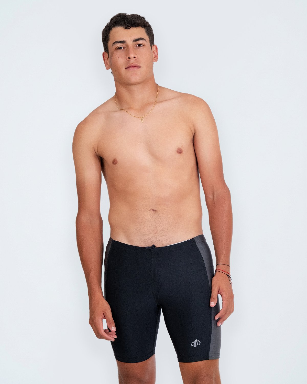 pantaloneta-de-baño-combinada-PO717-1 Pantaloneta de baño combinada - media pierna - Imagen 1